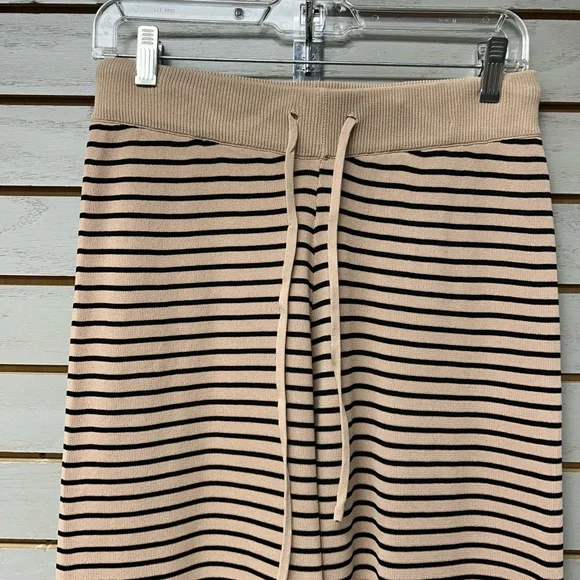 Heyson Striped Wide-Leg Pants - Picture 2 of 7